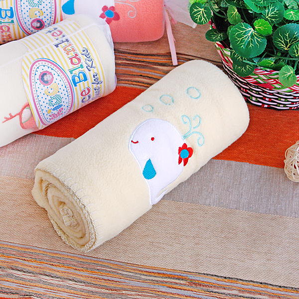 [White Whale - Yellow] Embroidered Applique Coral Fleece Baby Throw Blanket (29.5 by 39.4 inches)